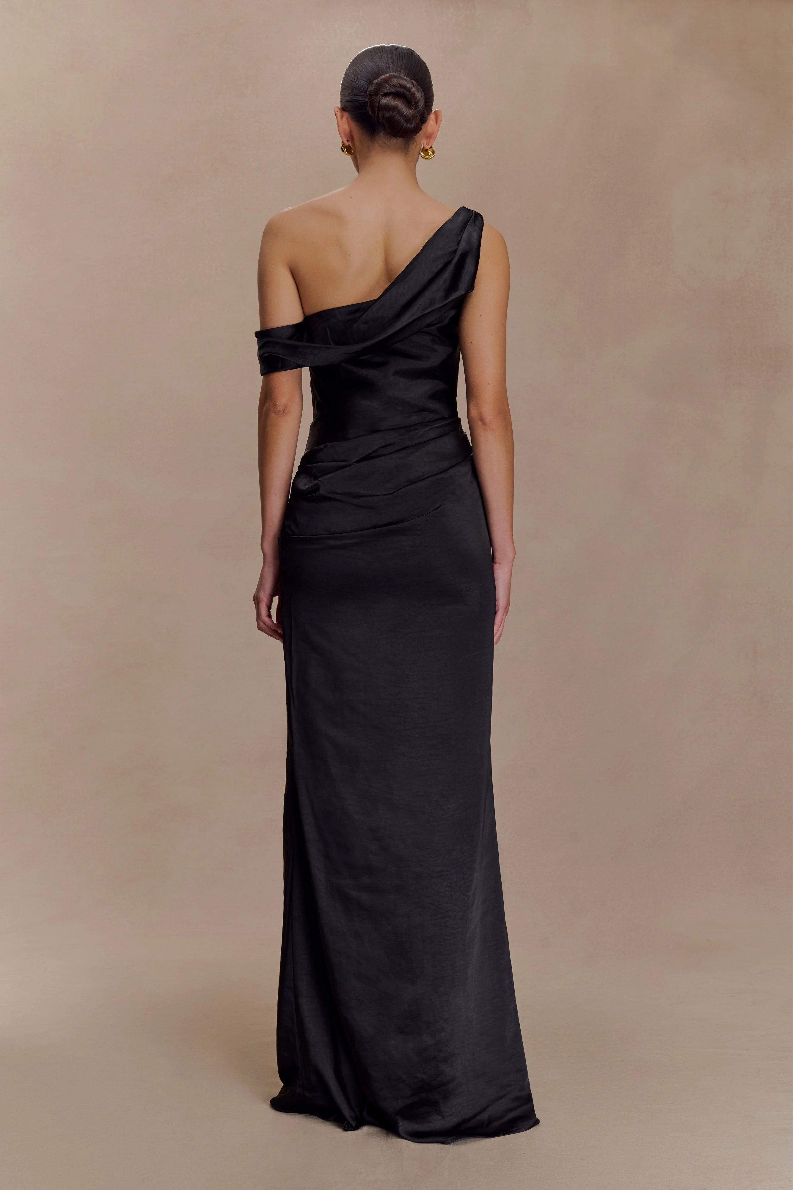 ER Dalia Off Shoulder Satin Maxi Dress - Black