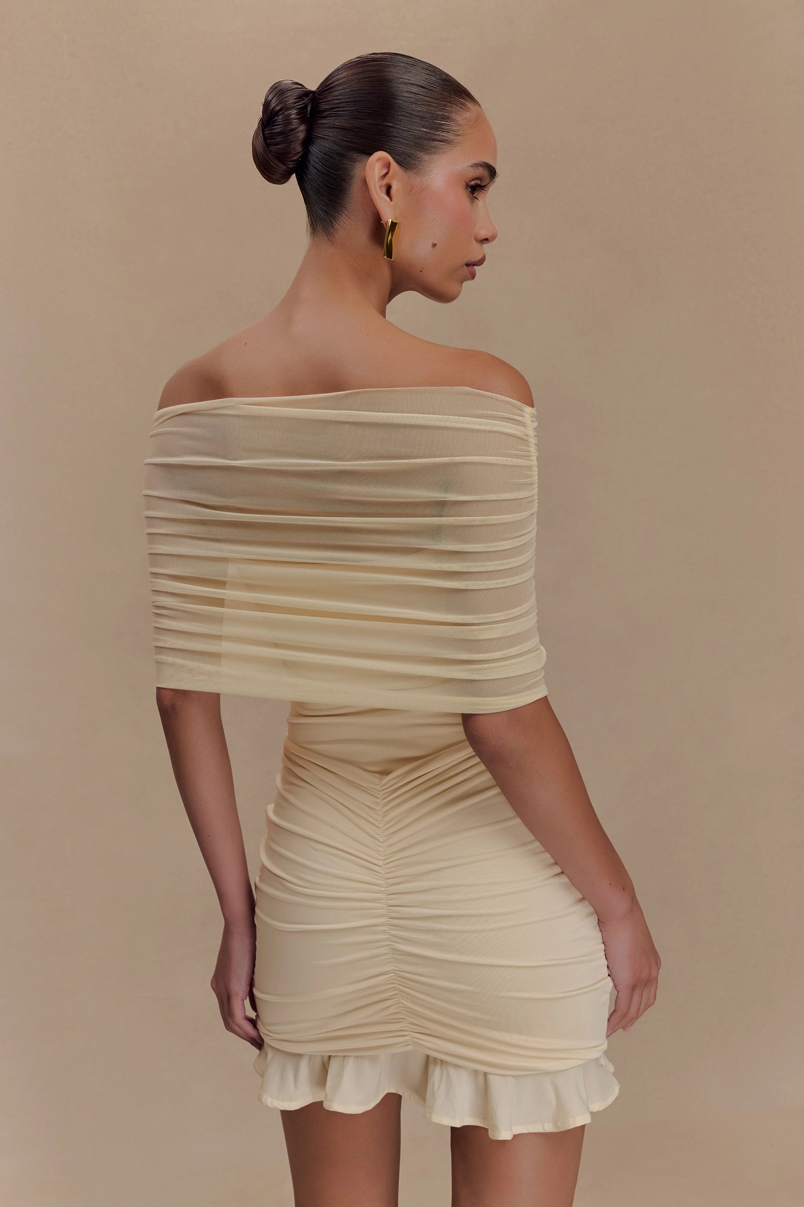 ER Caspian Slinky And Mesh Off Shoulder Mini Dress - Ivory