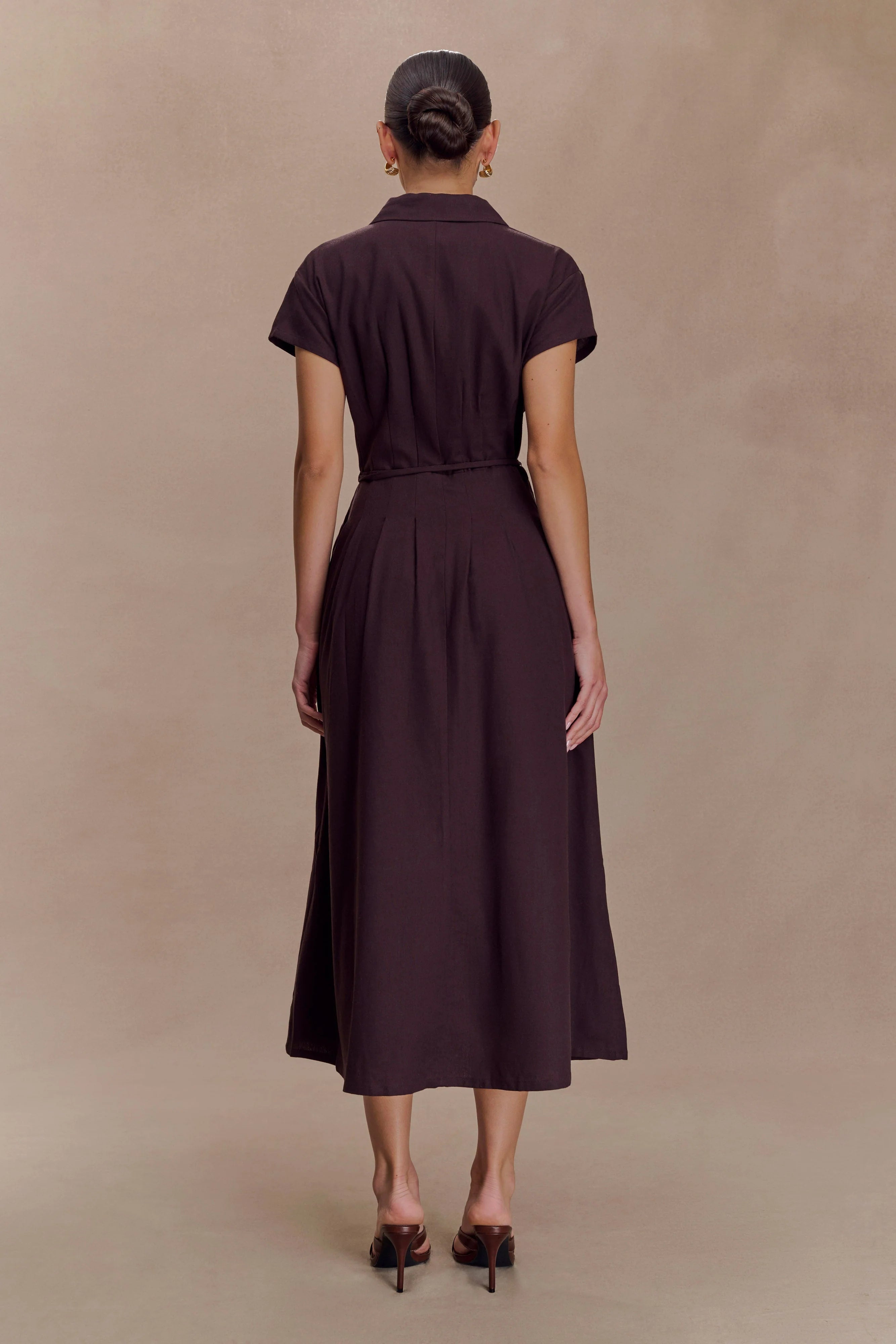 ER Aysha Buttoned Linen Midi Dress - Chocolate