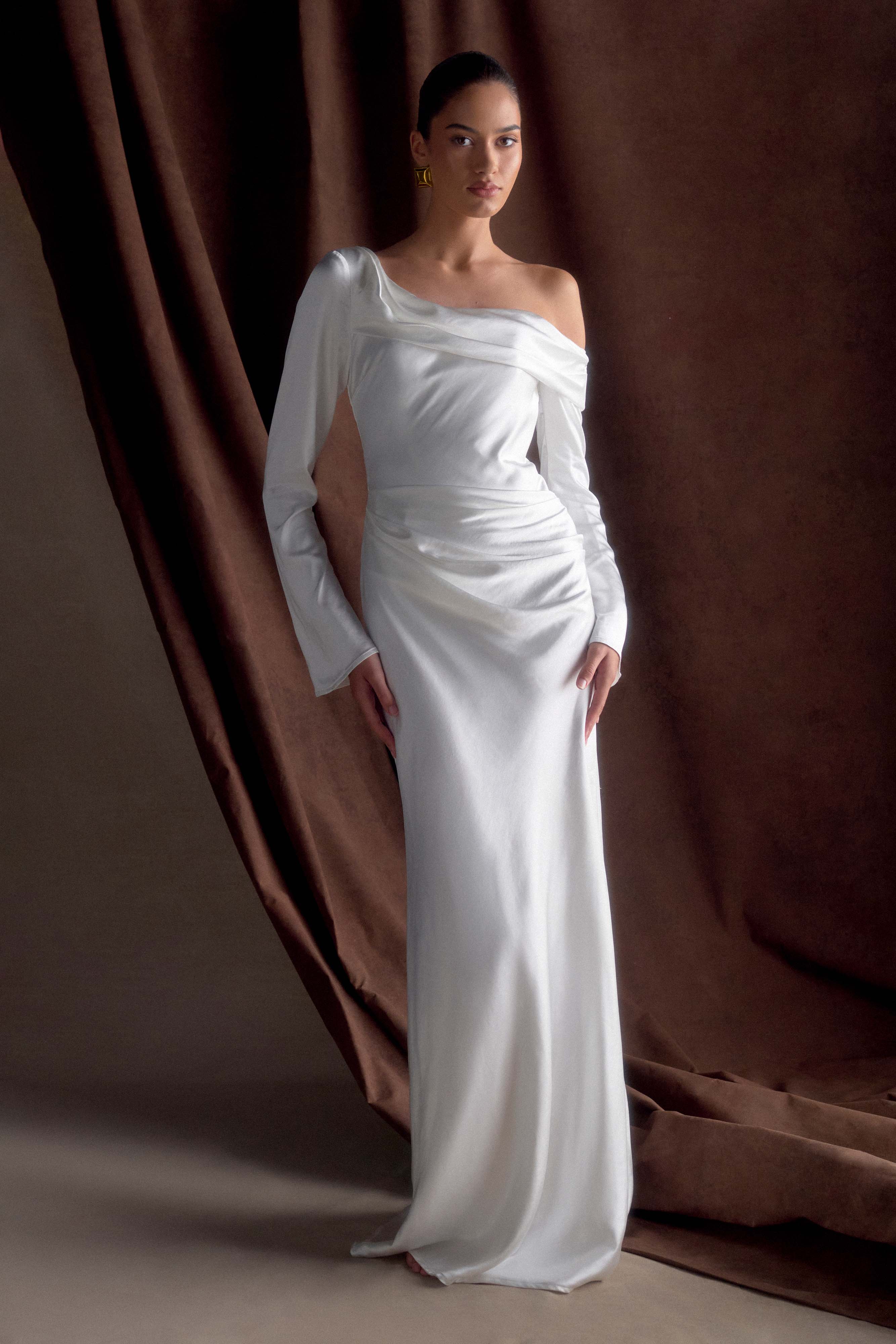 ER Iris Long Sleeve Satin Maxi Dress - White