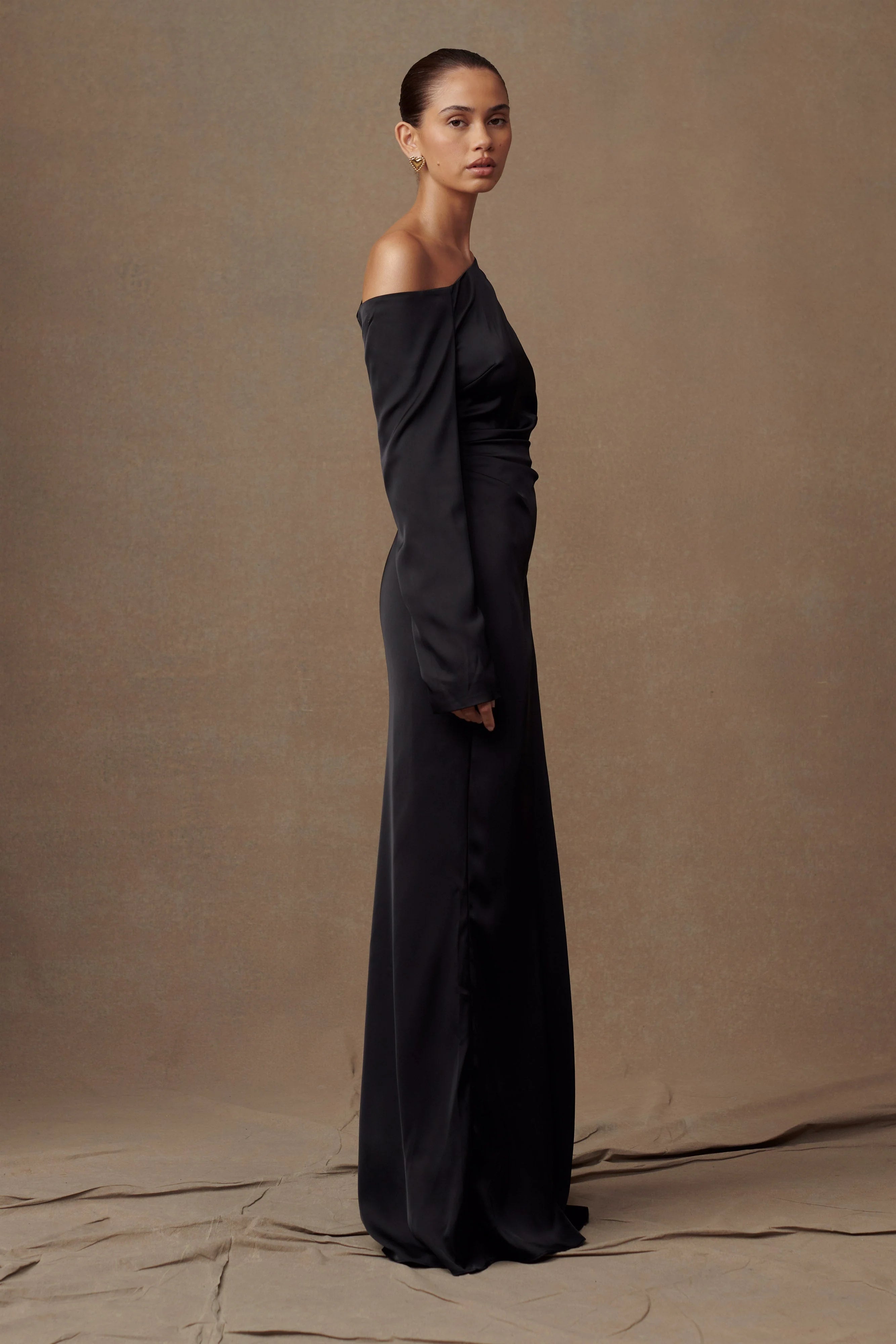 ER Avery Long Sleeve Maxi Dress - Black