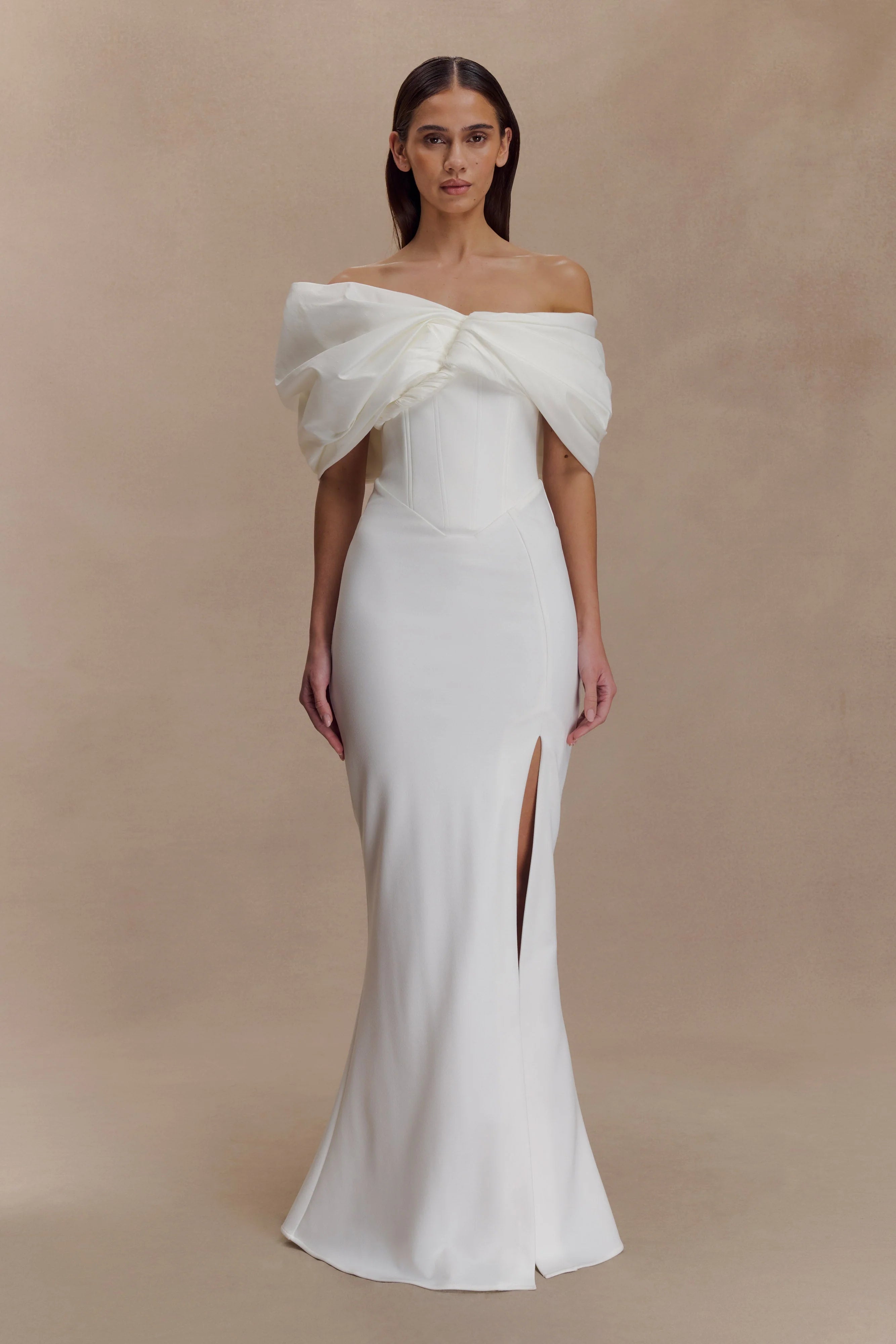 ER Aphrodite Off Shoulder Crepe Gown - Ivory