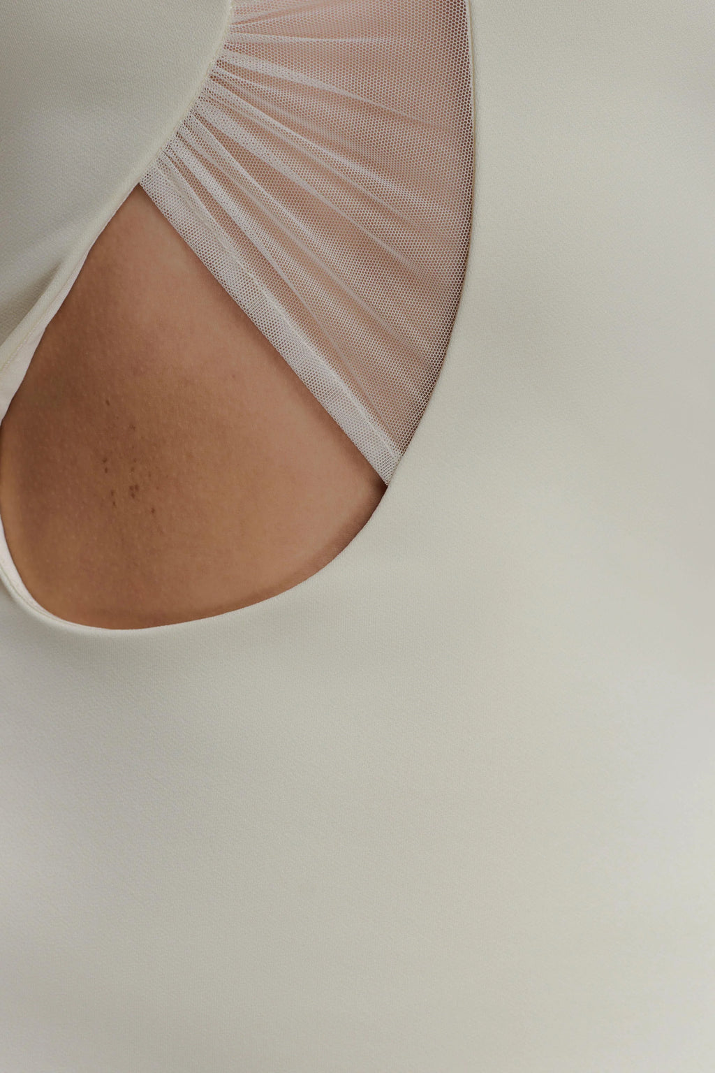 ER Aubree Crepe And Mesh Maxi Dress - Ivory