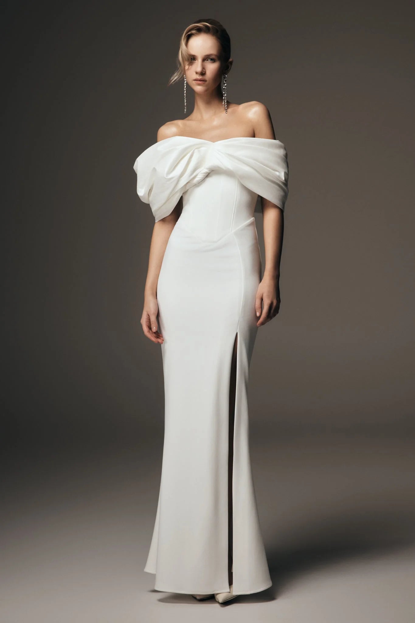 ER Aphrodite Off Shoulder Crepe Gown - Ivory